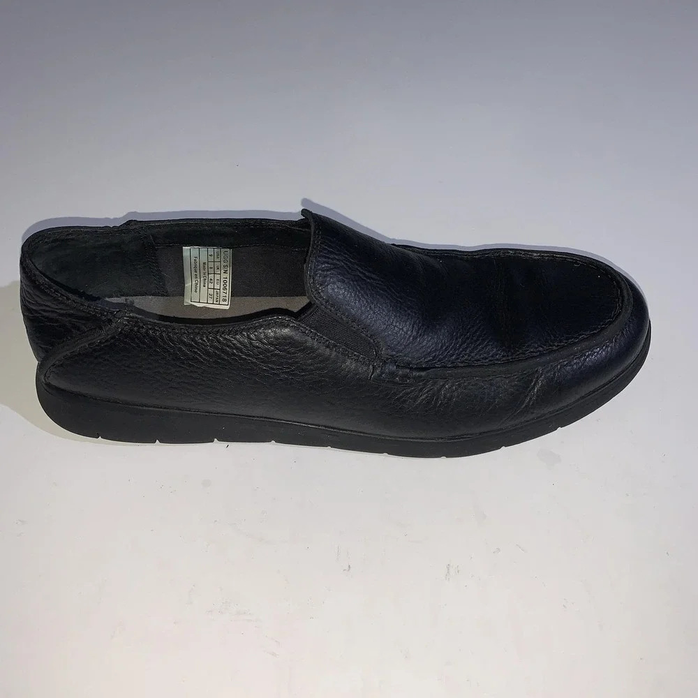 UGG Shoes Mens Size 9 Black Slip On Leather Loafers Comfort Casual 1006718